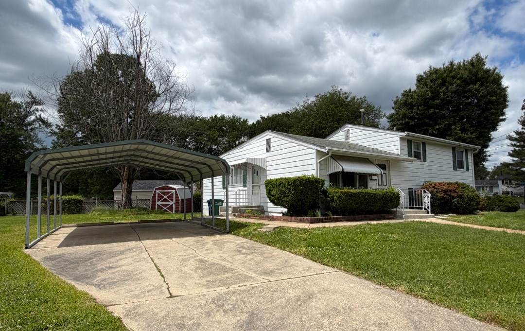 632 Hickory Circle